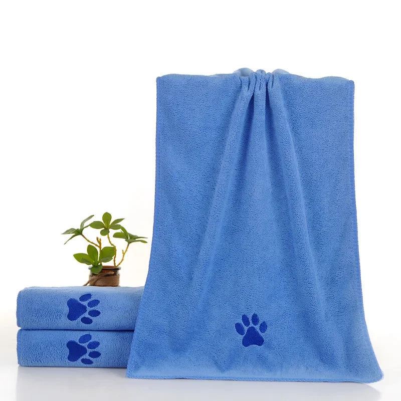 Quick-Dry Microfiber Pet Towel – Super Absorbent Dog & Cat Bath Towel (Soft, Thickened & Non-Shedding)