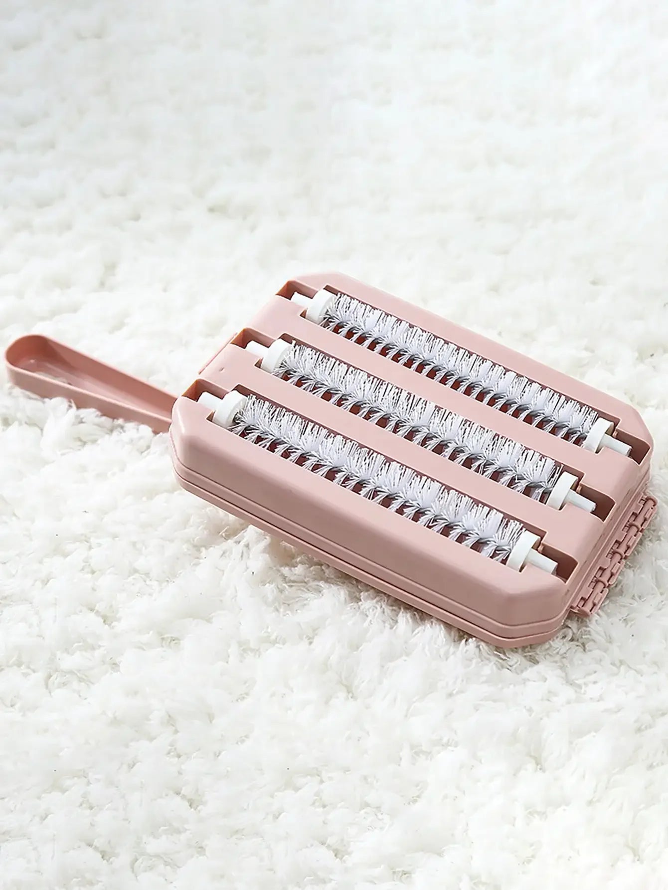 Handheld Double Roller Pet Hair Remover – Manual Carpet & Sofa Brush Sweeper for Fur, Crumbs & Dust