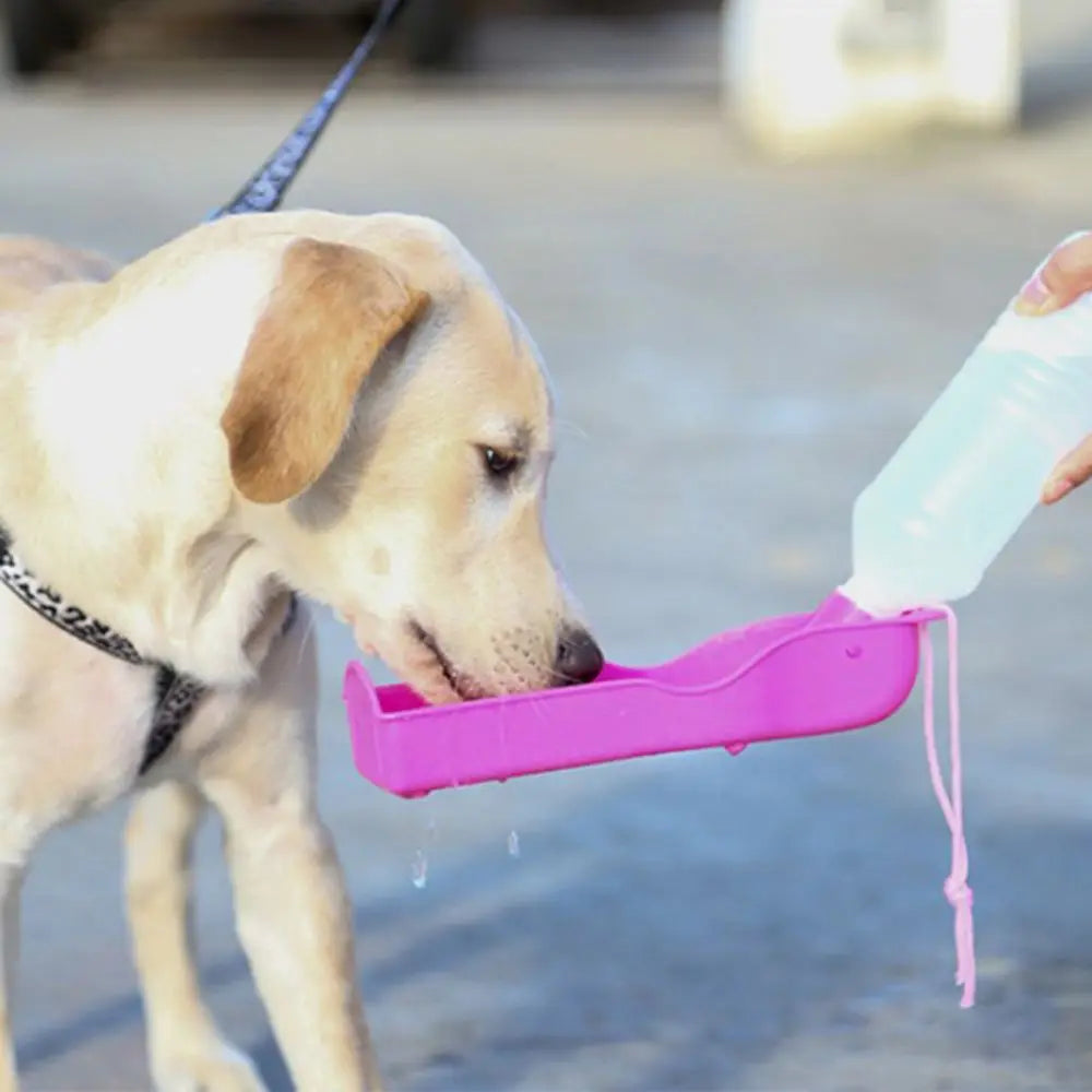 Portable Pet Water Bottle with Built-In Bowl – Leakproof Travel Drinking Cup for Dogs & Cats